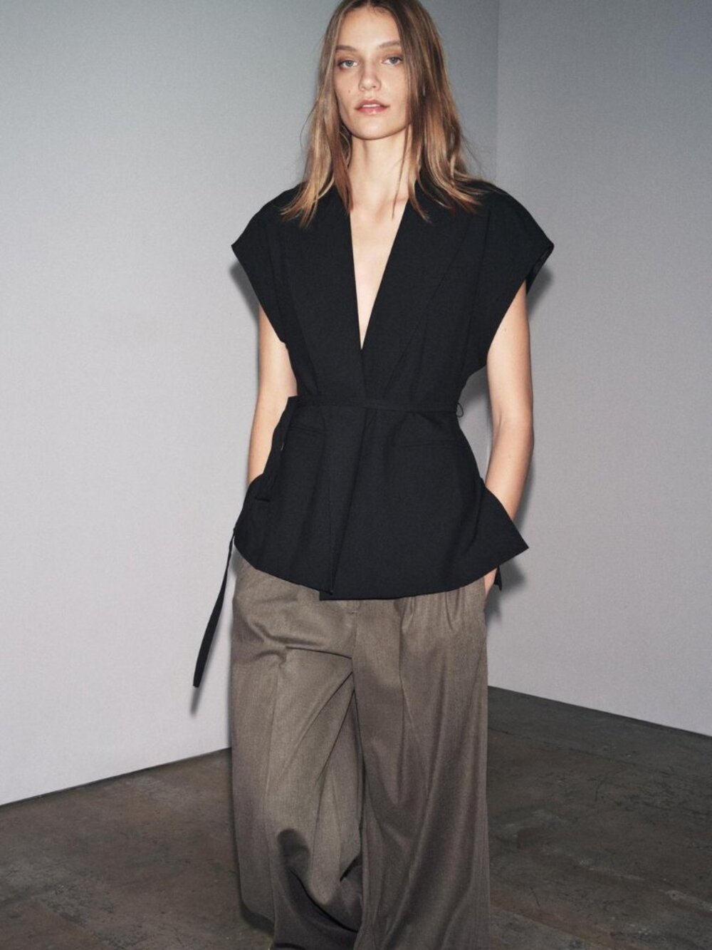 ZARA Woman ZW Collection Black Belted Vest XL Sleeveless Lapel Jacket NWT Summer